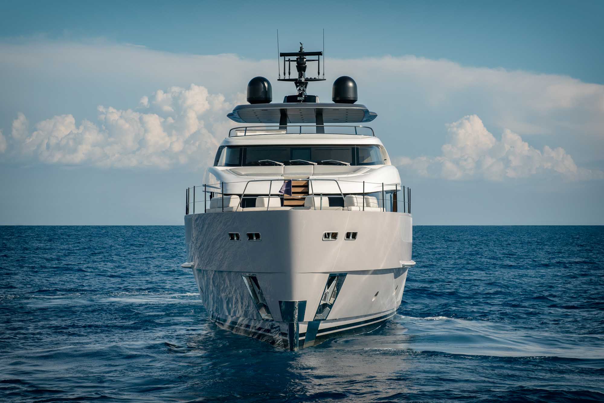 007 san lorenzo yacht