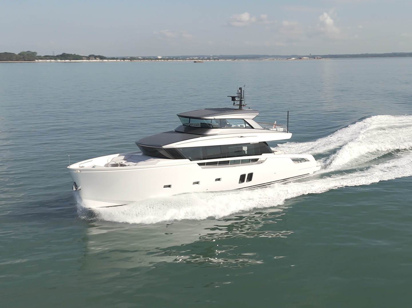 Yacht Focus – Sanlorenzo SX76